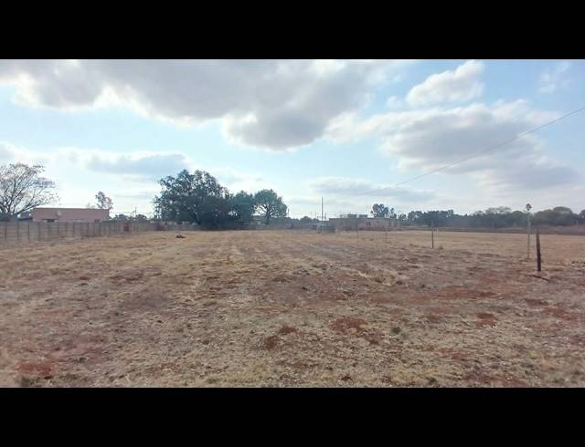 2,286M² VACANT LAND FOR SALE IN KOOKRUS